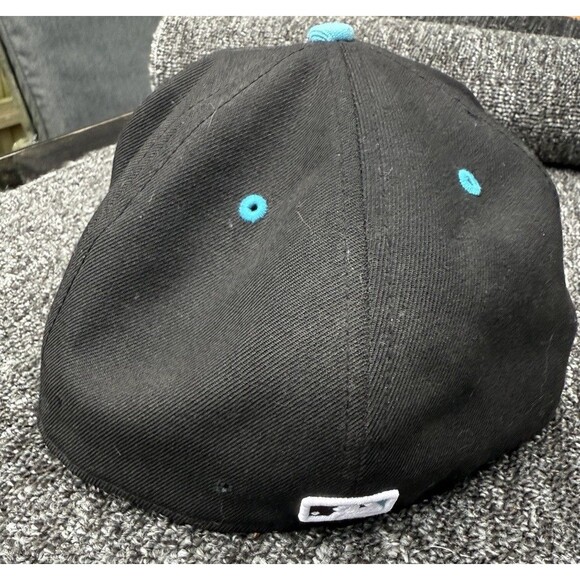 New York Yankees Hat 59Fifty New Era Tru Fitted 7 5/8 Black Aqua Plaid EUC - Picture 3 of 5